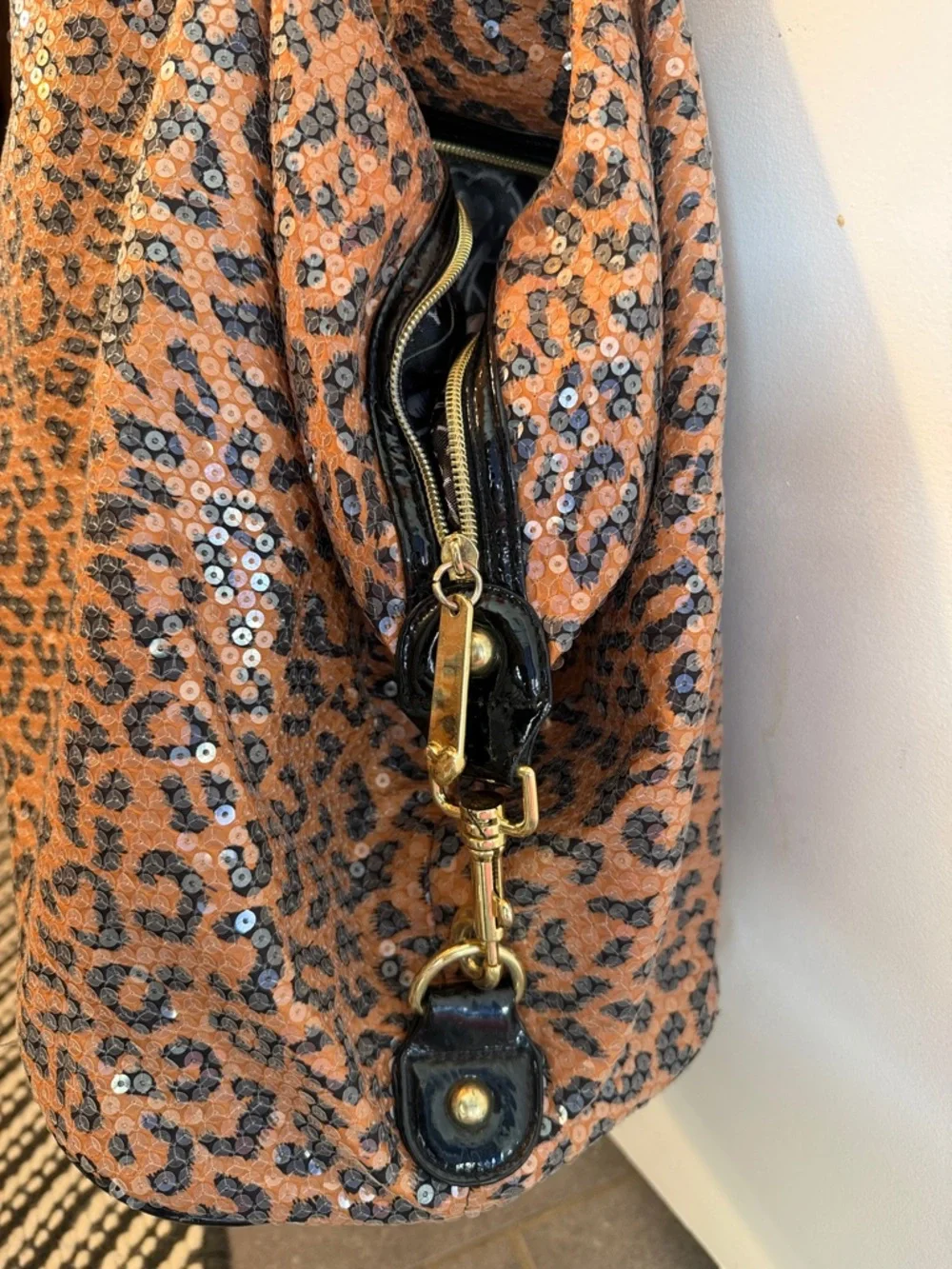 Betsy Johnson Leopard Print Sequin Weekender Bag with Black Handles - Picture 4 of 5